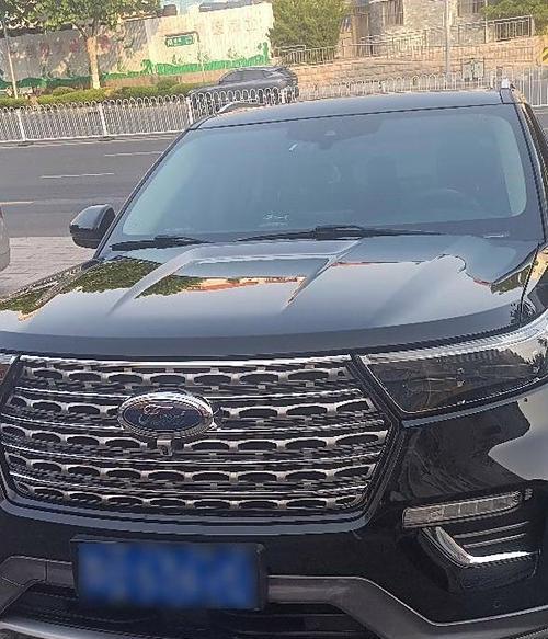 探险者装备攻略(成为顶级探险者的必备装备和技巧)